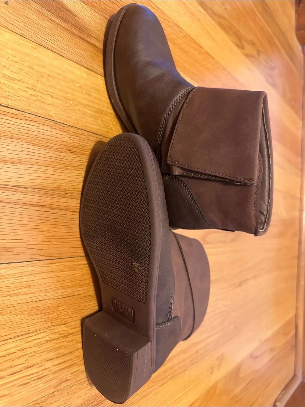 OshKosh Bgosh nwot brown